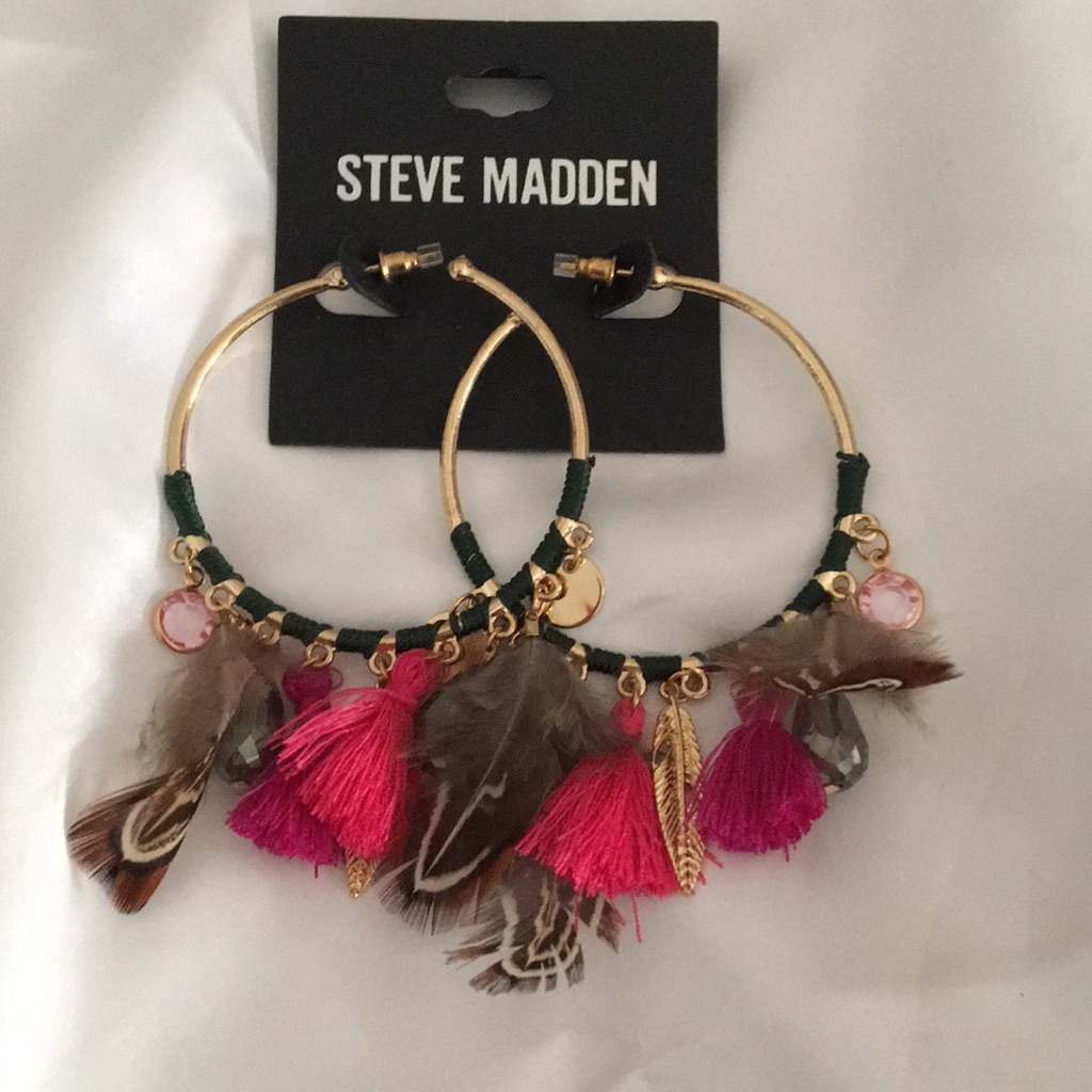 Steve Madden Hoops W Feathers Stones Disks Tassel 30$